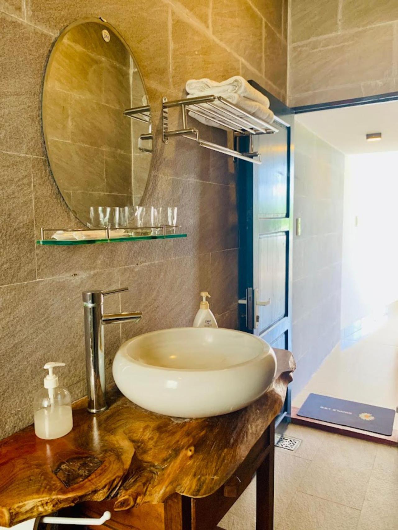 Homestay Ocbien Хоян Екстер'єр фото